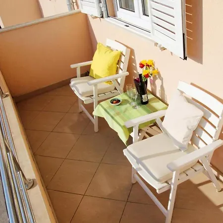 Petrunjela - Two Bedroom With Balcony And City View *