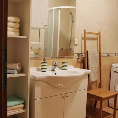 Apartment Petrunjela - Two Bedroom With Balcony And City View Mlini