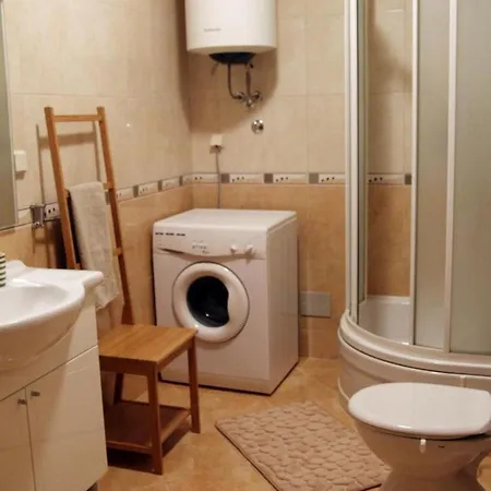 Διαμέρισμα Petrunjela - Two Bedroom With Balcony And City View *