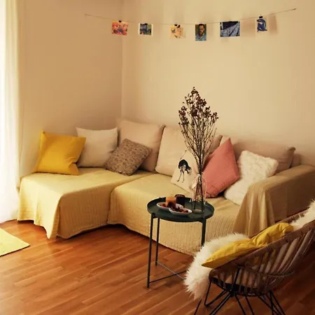 Διαμέρισμα Petrunjela - Two Bedroom With Balcony And City View *